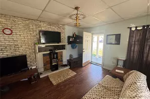 223 Walker St, Kings Mountain, NC 28086 - Photo 4