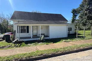 223 Walker St, Kings Mountain, NC 28086 - Photo 2