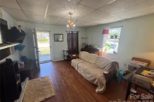 223 Walker St, Kings Mountain, NC 28086 - Photo 6