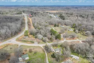 1411 Hensley Road E, Fort Mill, SC 29715 - Photo 46