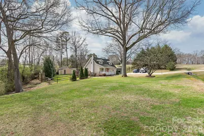 1411 Hensley Road E, Fort Mill, SC 29715 - Photo 6