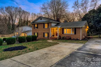 1315 Shady Bluff Drive, Charlotte, NC 28211 - Photo 2