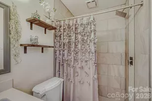 1315 Shady Bluff Dr, Charlotte, NC 28211 - Photo 22