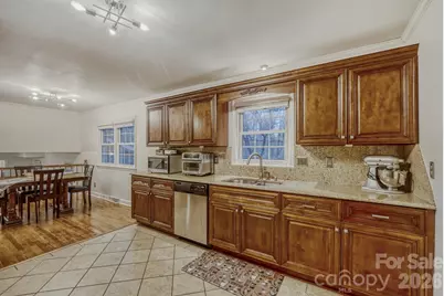 1315 Shady Bluff Drive, Charlotte, NC 28211 - Photo 10