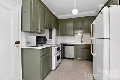 301 W 10th Street #504, Charlotte, NC 28202 - Photo 22