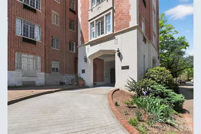 301 W 10th Street #504, Charlotte, NC 28202 - Photo 2