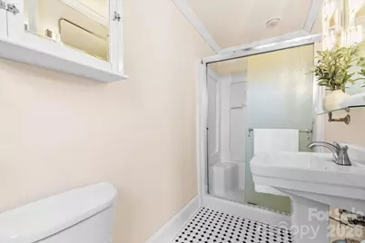 63 Washington Avenue, Asheville, NC 28804 - Photo 30