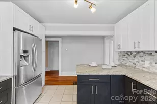 63 Washington Ave, Asheville, NC 28804 - Photo 20