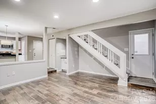 417 N Church St, Charlotte, NC 28202 - Photo 4