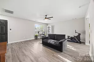 1505 Tuckers Glenn Dr, Rock Hill, SC 29732 - Photo 6