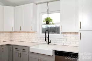 311 Hookers Gap Rd, Candler, NC 28715 - Photo 12