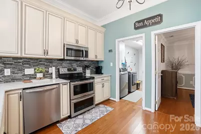 8540 Piccone Brook Lane, Charlotte, NC 28216 - Photo 14