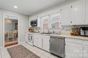 4417 Collingwood Dr, Charlotte, NC 28209 - Photo 10