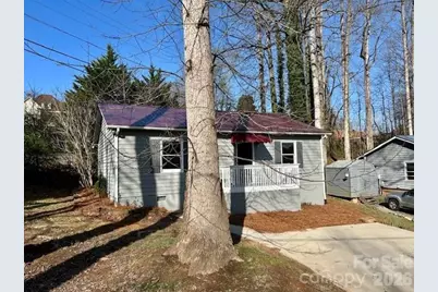 201 Brookdale Place NW, Lenoir, NC 28645 - Photo 2