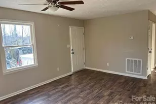 201 Brookdale Pl NW, Lenoir, NC 28645 - Photo 6