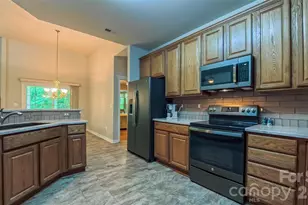 6855 Colonial Garden Dr, Huntersville, NC 28078 - Photo 18