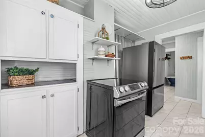 291 McCrary Place SW, Lenoir, NC 28645 - Photo 8