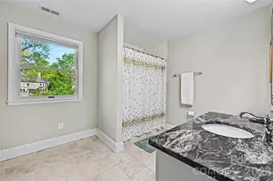 4841 Mountain Point Ln, Charlotte, NC 28216 - Photo 30