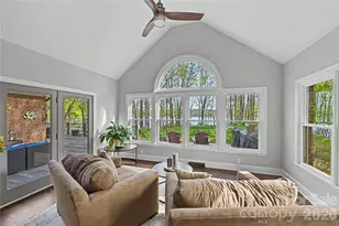 4841 Mountain Point Ln, Charlotte, NC 28216 - Photo 12