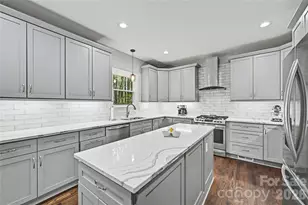 4841 Mountain Point Ln, Charlotte, NC 28216 - Photo 16