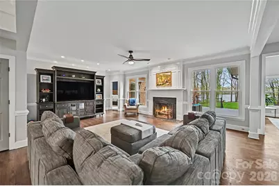 4841 Mountain Point Lane, Charlotte, NC 28216 - Photo 8