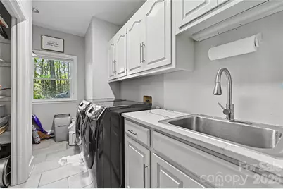 4841 Mountain Point Lane, Charlotte, NC 28216 - Photo 38