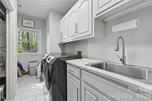 4841 Mountain Point Ln, Charlotte, NC 28216 - Photo 38