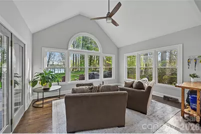 4841 Mountain Point Lane, Charlotte, NC 28216 - Photo 16