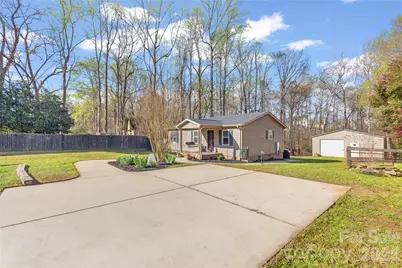 1755 Earl Drive, Fort Mill, SC 29715 - Photo 2