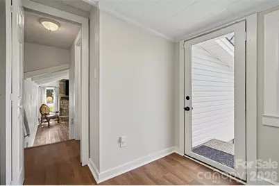 2407 4th Street NE, Hickory, NC 28601 - Photo 14