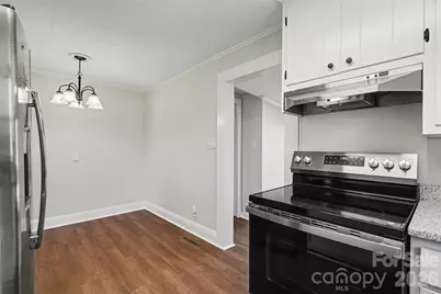 2407 4th Street NE, Hickory, NC 28601 - Photo 12