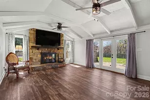 2407 4th St NE, Hickory, NC 28601 - Photo 26