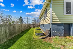 100 Bradley St, Asheville, NC 28806 - Photo 24