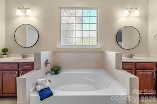 4419 Forest Gate Ln, Charlotte, NC 28270 - Photo 16