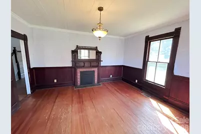 202 E Central Avenue, Catawba, NC 28609 - Photo 4