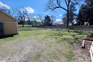 202 E Central Ave, Catawba, NC 28609 - Photo 26