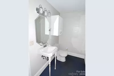 202 E Central Avenue, Catawba, NC 28609 - Photo 16