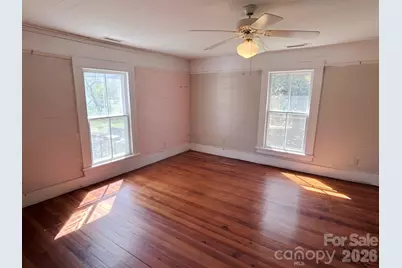 202 E Central Avenue, Catawba, NC 28609 - Photo 20