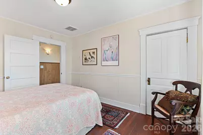 26 E Chestnut Street, Asheville, NC 28801 - Photo 34