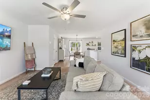 3027 Cres Lk Ln, Charlotte, NC 28214 - Photo 4