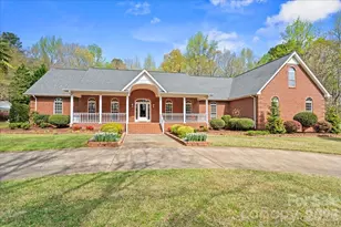 299 Fairway Ln, Pageland, SC 29728 - Photo 1