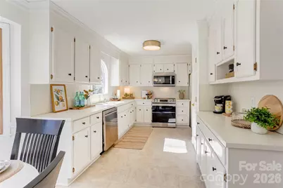 584 Sandringham Place NE, Concord, NC 28025 - Photo 8