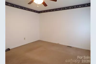 869 21st Avenue NE, Hickory, NC 28601 - Photo 14