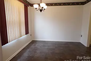 869 21st Ave NE, Hickory, NC 28601 - Photo 6