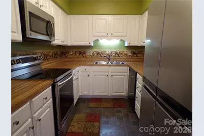 869 21st Avenue NE, Hickory, NC 28601 - Photo 8