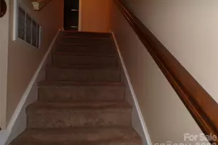 869 21st Ave NE, Hickory, NC 28601 - Photo 12