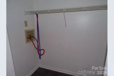 869 21st Avenue NE, Hickory, NC 28601 - Photo 10