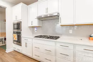 115 Hadley Ct, Mooresville, NC 28115 - Photo 10