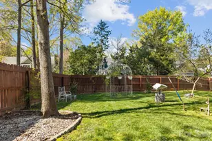 6215 Glencairn Ct, Charlotte, NC 28269 - Photo 40