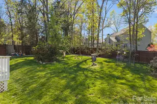 6215 Glencairn Ct, Charlotte, NC 28269 - Photo 38